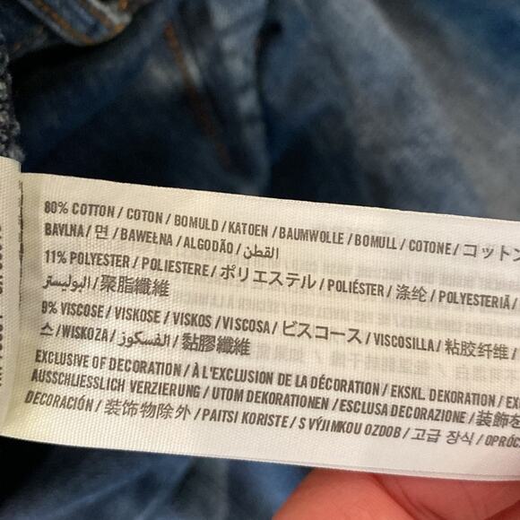 Abercrombie & Fitch Women's Distressed Slim Straight Jeans Medium Wash Size 10 - Picture 7 of 9